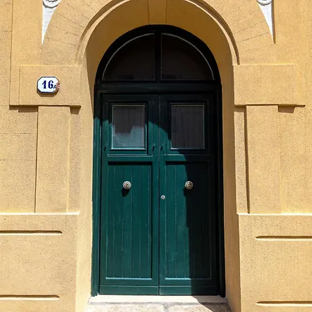 Stramare Apartment *